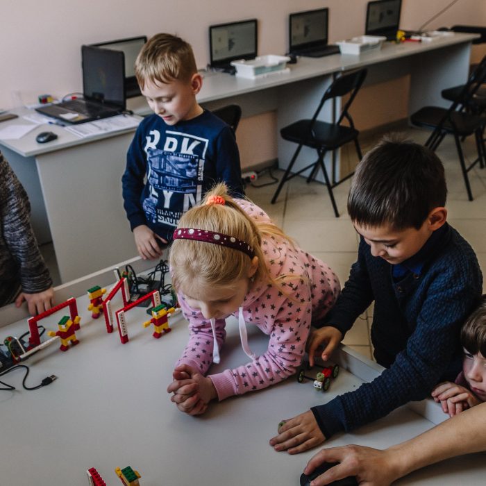 ^1FF4F7B454E1EE5426CADEACA270633FF82D82E62DBC541EEA^pimgpsh_fullsize_distr-min